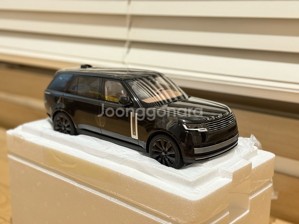 1:18 1/18 LCD 레인지로버 보그 판매합니다--0