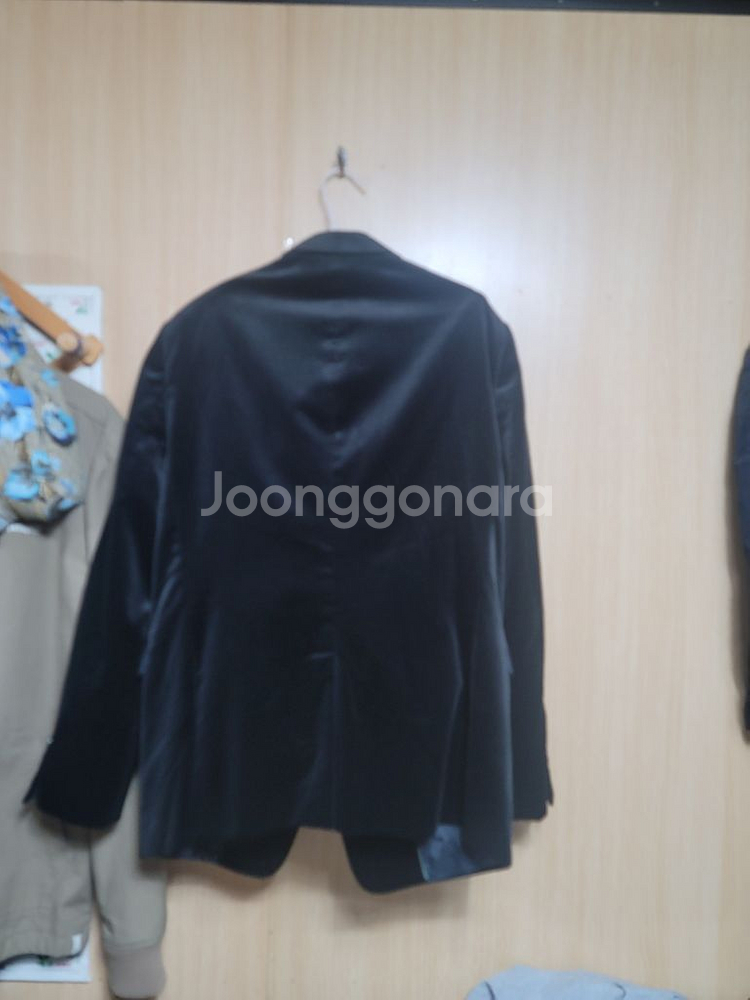 엠포리오아르마니 벨벳자켓 105--7