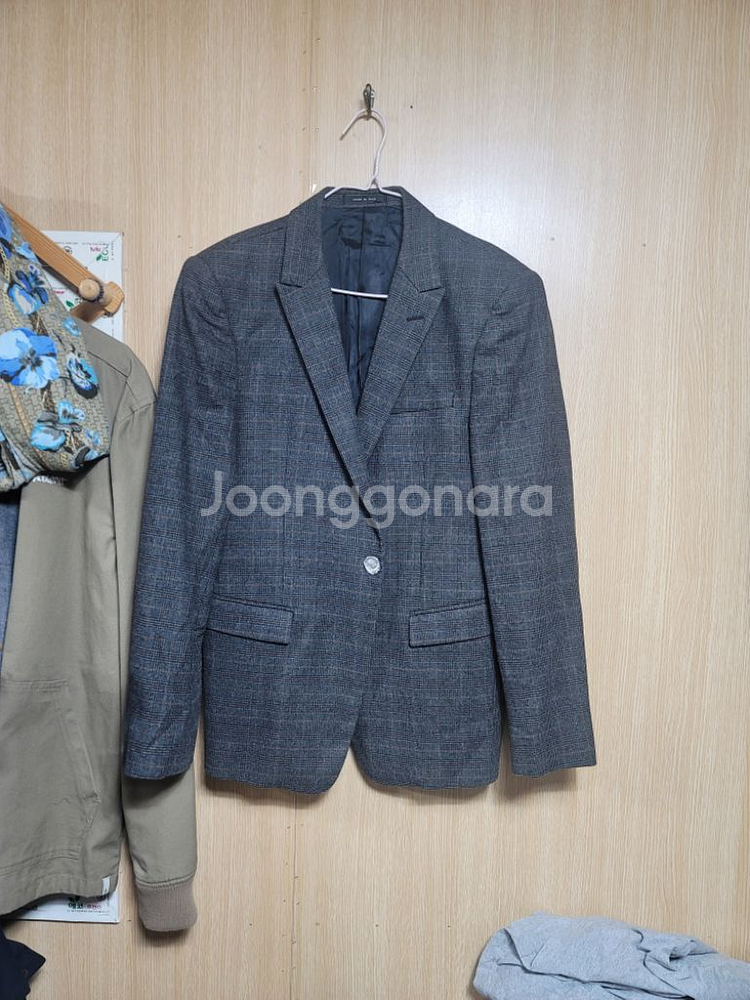 엠포리오아르마니 겨울자켓 105--0