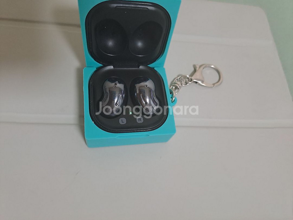 버즈 라이브 블랙, 풀박스--0