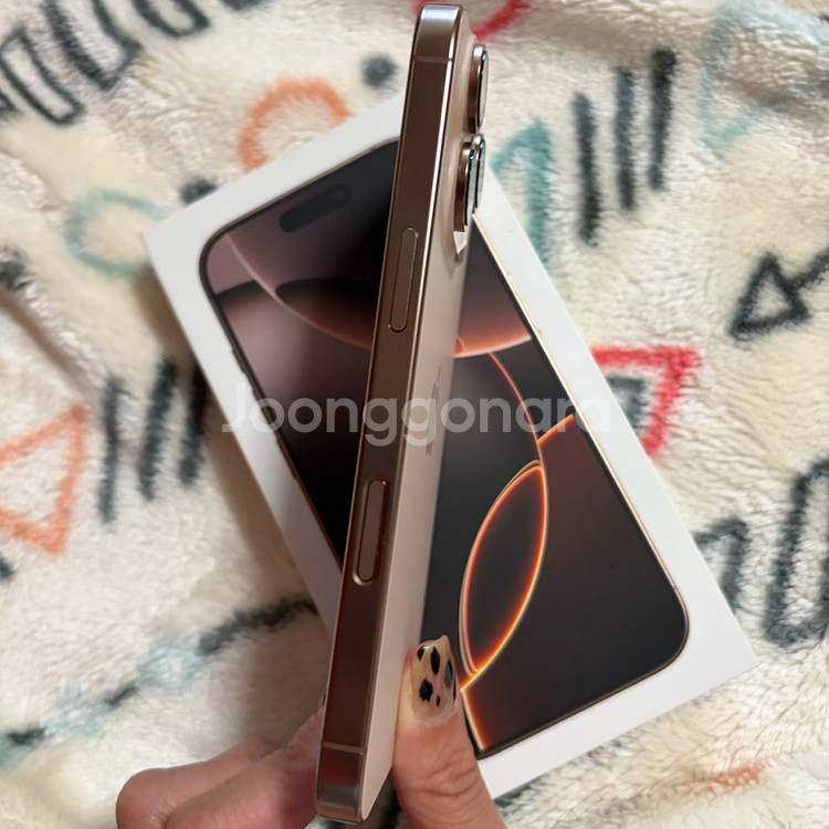 아이폰16pro 256GB--4