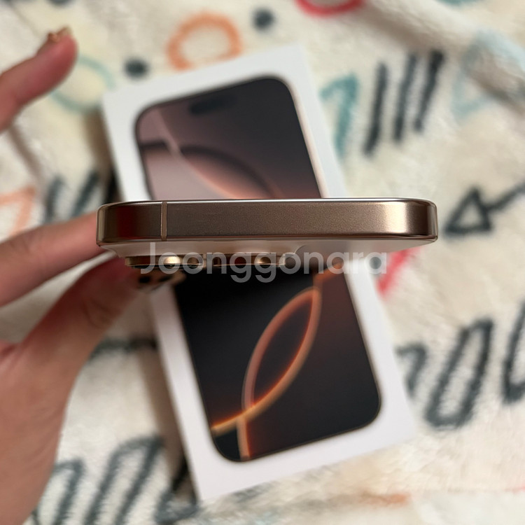 아이폰16pro 256GB--8