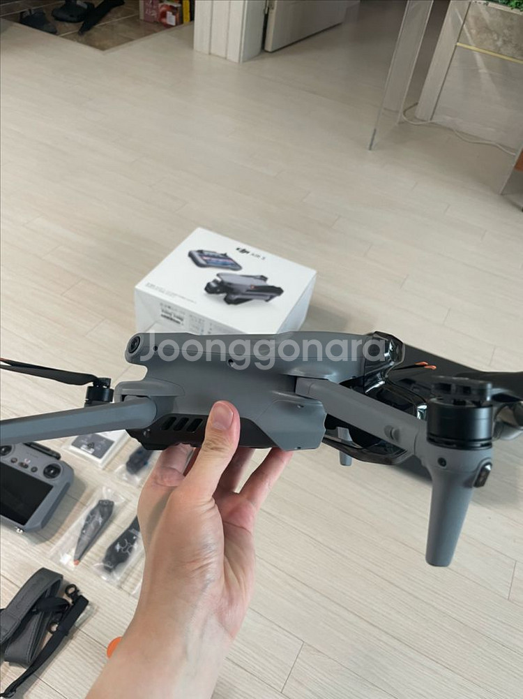 dji 매빅에어3 플라이모어 콤보--3