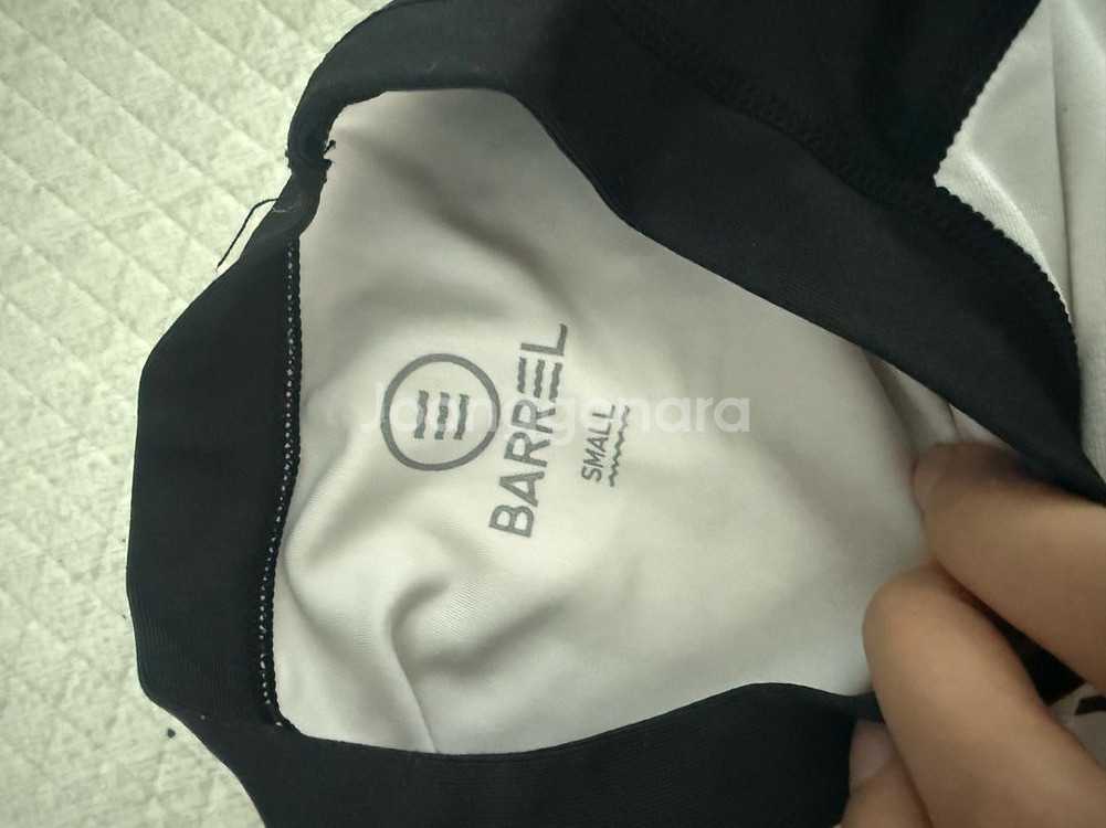 배럴 배색 래쉬가드 여성 스몰사이즈--3