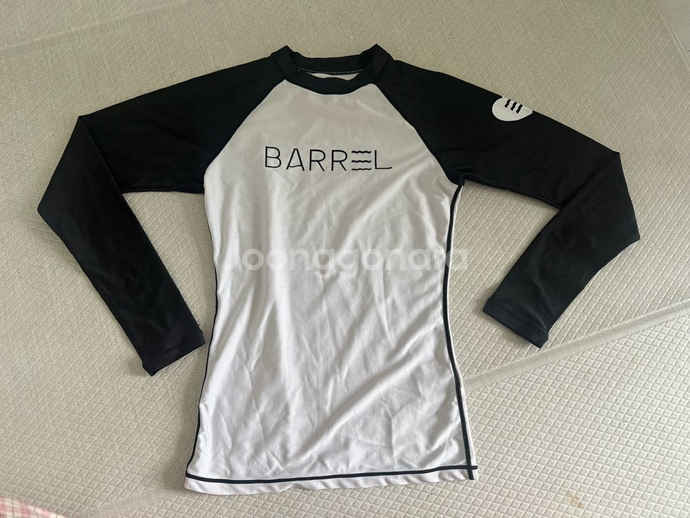 배럴 배색 래쉬가드 여성 스몰사이즈--1