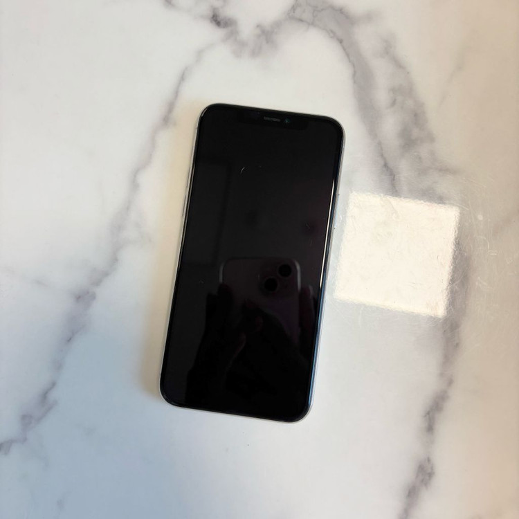 아이폰11프로 256 실버 이미지