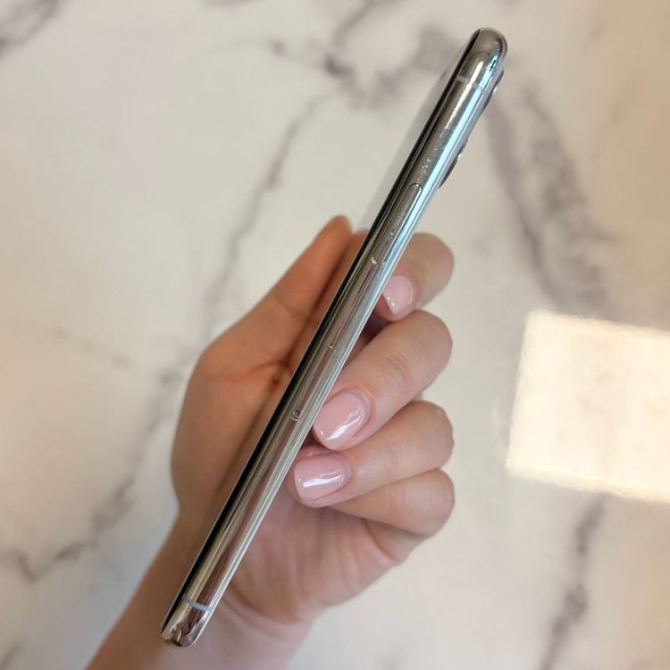 아이폰11프로 256 실버 이미지