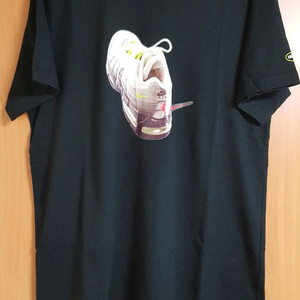 AIR MAX95프린트 나이키 티셔츠 팝니다