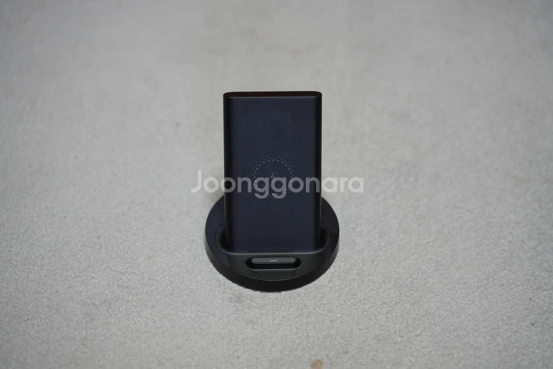 샤오미 스마트폰 무선충전기 9천원에 판매--1