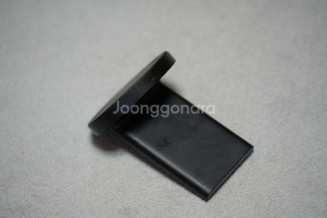 샤오미 스마트폰 무선충전기 9천원에 판매--4