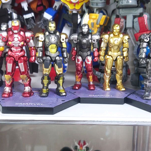 디즈니 라이센스 아이언맨 피규어 마크1~24 풀세트