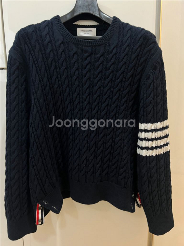 톰브라운 케이블니트 2사이즈 (새상품급)--0