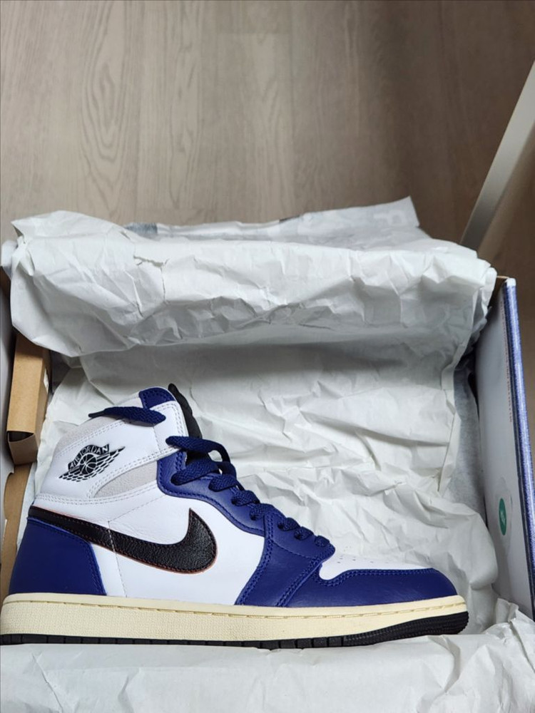 [270]조던 1 레트로 하이 OG 레어 에어 이미지