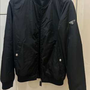 23fw 프라다 리나일론 봄버자켓 46 (새상품)