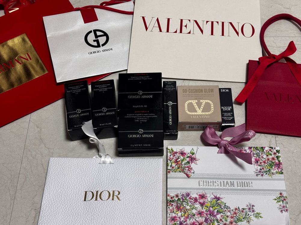 아르마니,발렌티노 고쿠션,루즈디올(파데,쿠션,립)--0