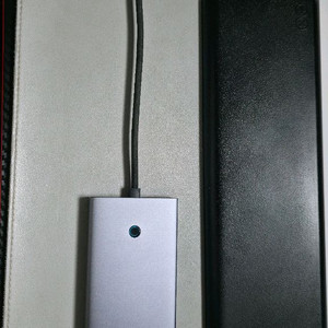 베이스어스 13 in 1 usb c 허브 판매합니다.