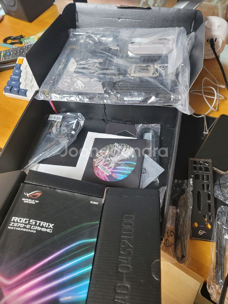 z370 asus 메인보드(고장품)--1