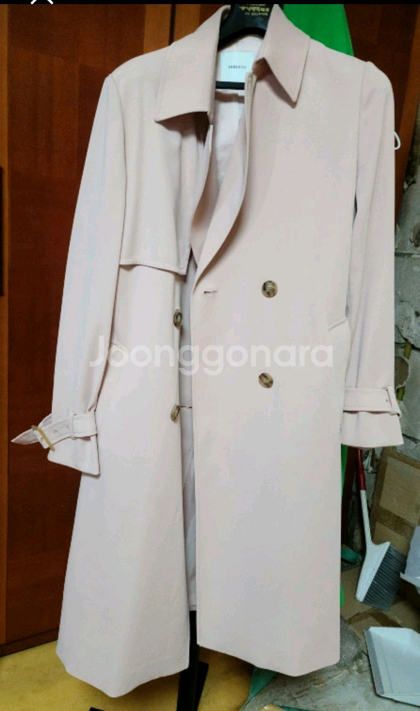 쉬즈미스 핑크 트렌치 코트 66--1