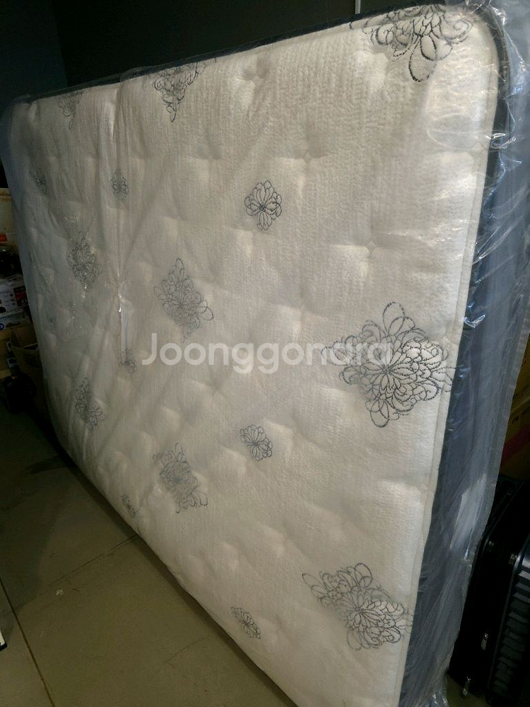 씰리 아울로스 플러스 매트리스(킹) 미개봉 팝니다.--1