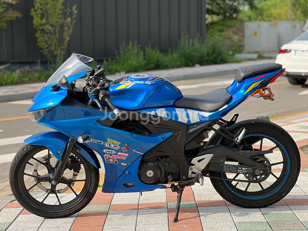스즈키 Gsx-r125--1