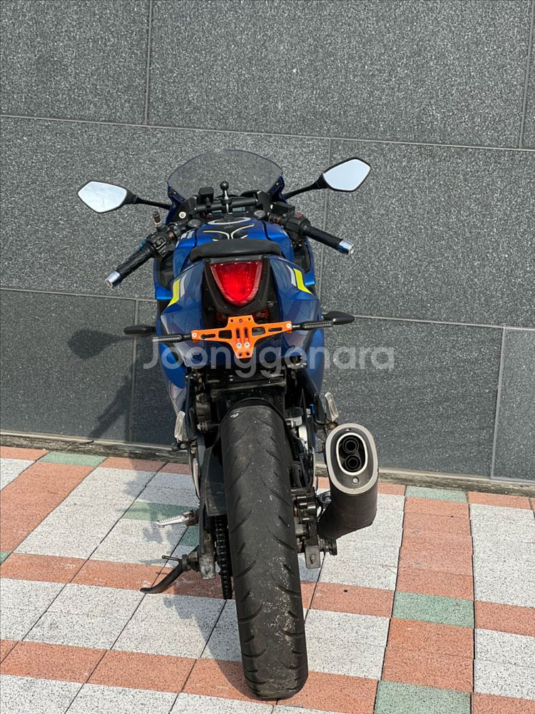 스즈키 Gsx-r125--3