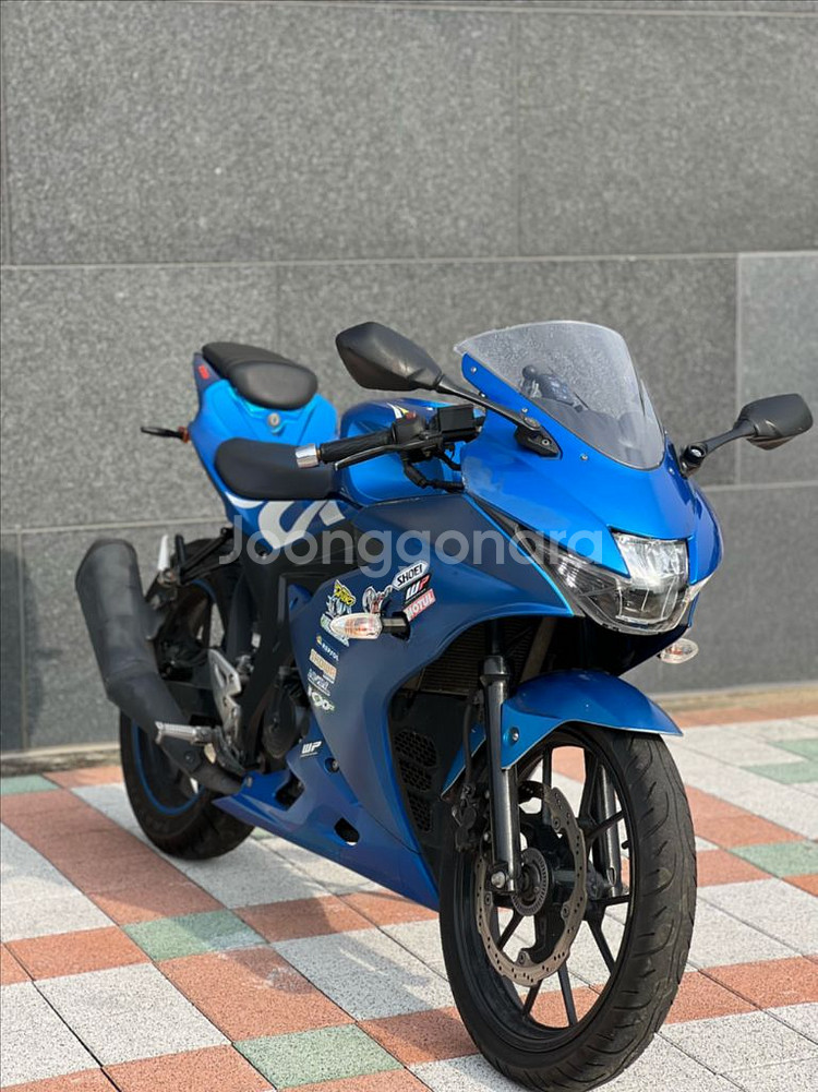스즈키 Gsx-r125--6