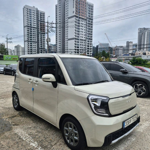 2023년식 더 뉴 레이 프레스티지 오토 직거래 합니다