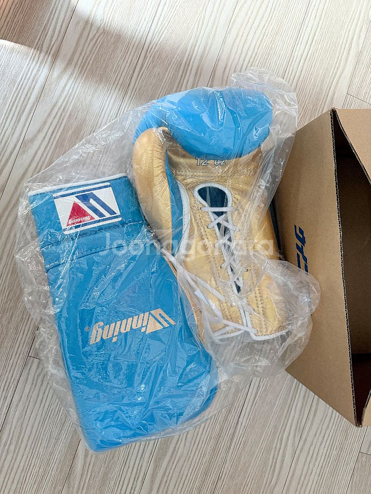 위닝 12온스 스페셜로고 커스텀 스카이블루 골드 레이스--1