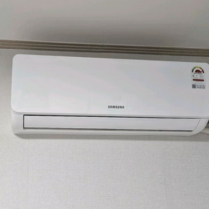 구매 희망)삼성 벽걸이 에어컨 AR06A1170HZN