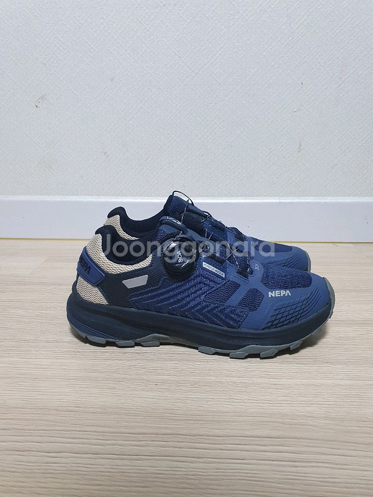 네파 FREE WALK 다이얼 트레킹화 260--0