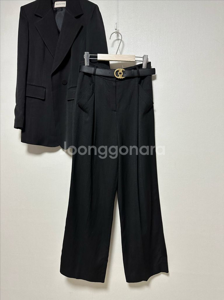 모조에스핀 자켓+금장벨트 와이드팬츠 셋업--6