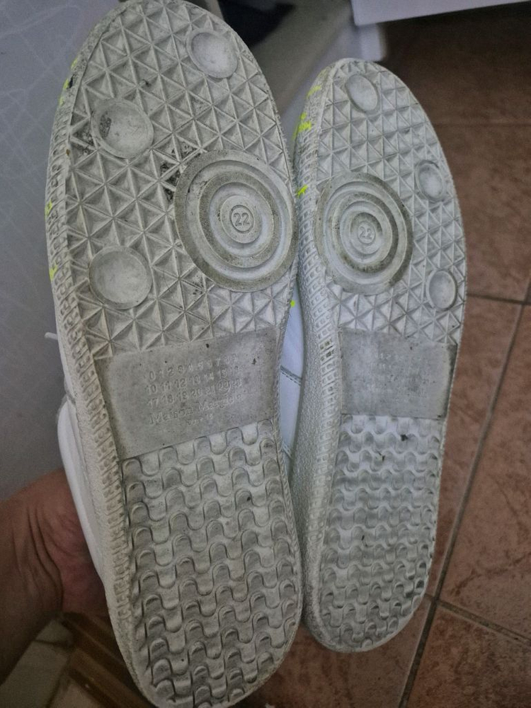 마르지엘라 독일군 형광페인트 40 255 260 사이즈 이미지