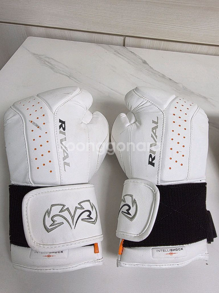 라이벌 rb10 화이트 판매합니다--0