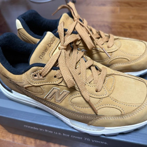 뉴발란스 992LX 265 사이즈 새상품 팝니다