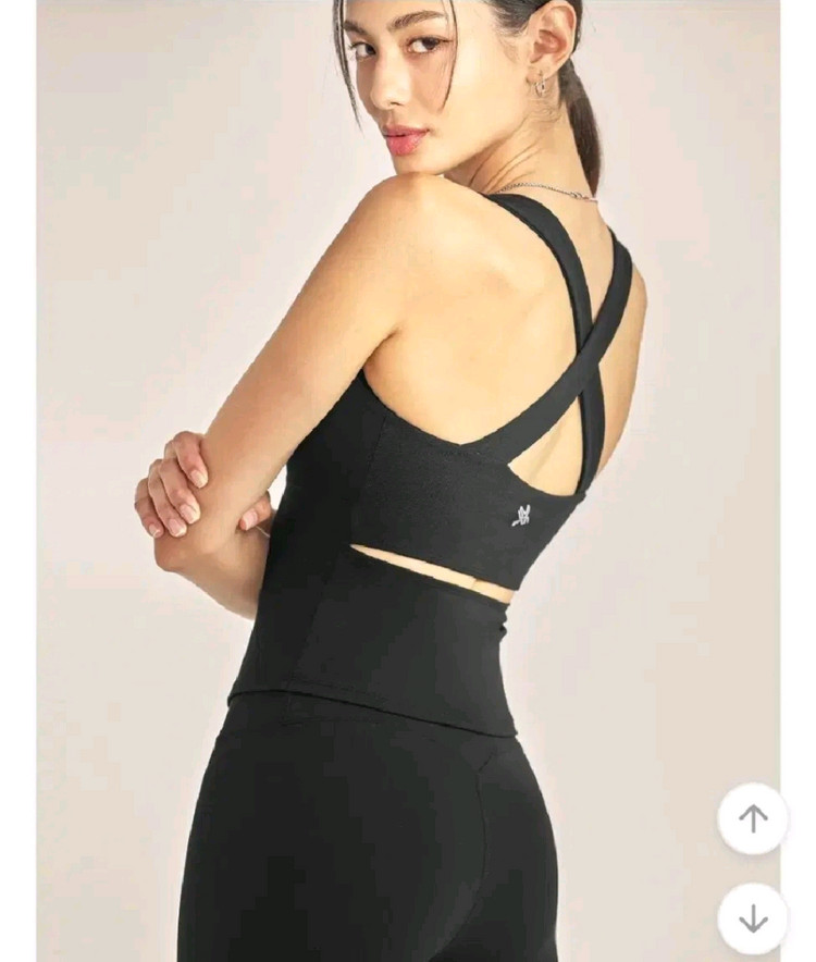 젝시믹스 백슬릿라운드탑 필라테스요가복상의S 새상품--7