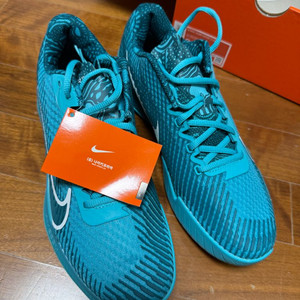 나이키 줌 베이퍼 11 테니스화 270 새상품 팝니다