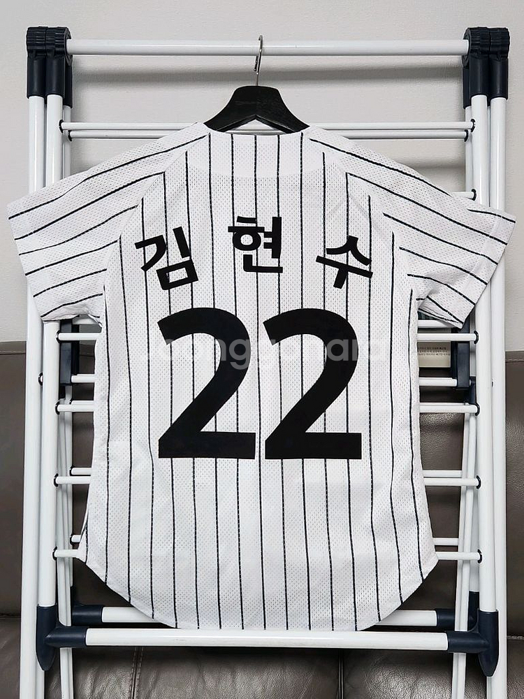 (75호) 엘지트원스 홈유니폼--1