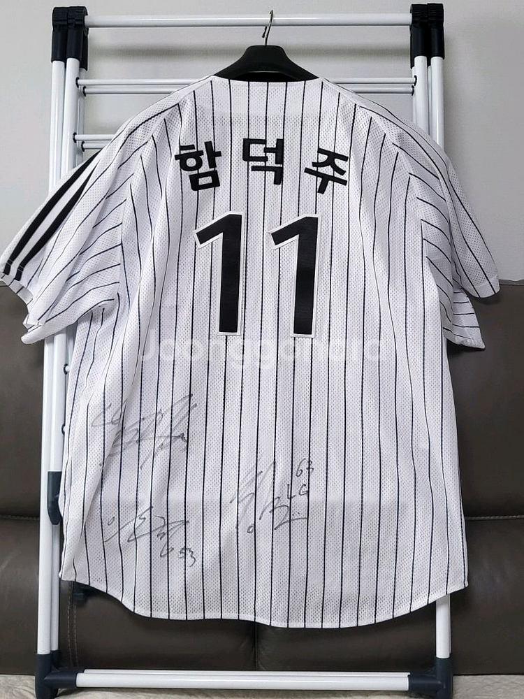 (120호) 엘지트원스 홈유니폼--1