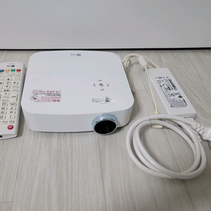 LG 시네빔 PF50KA 프로젝터