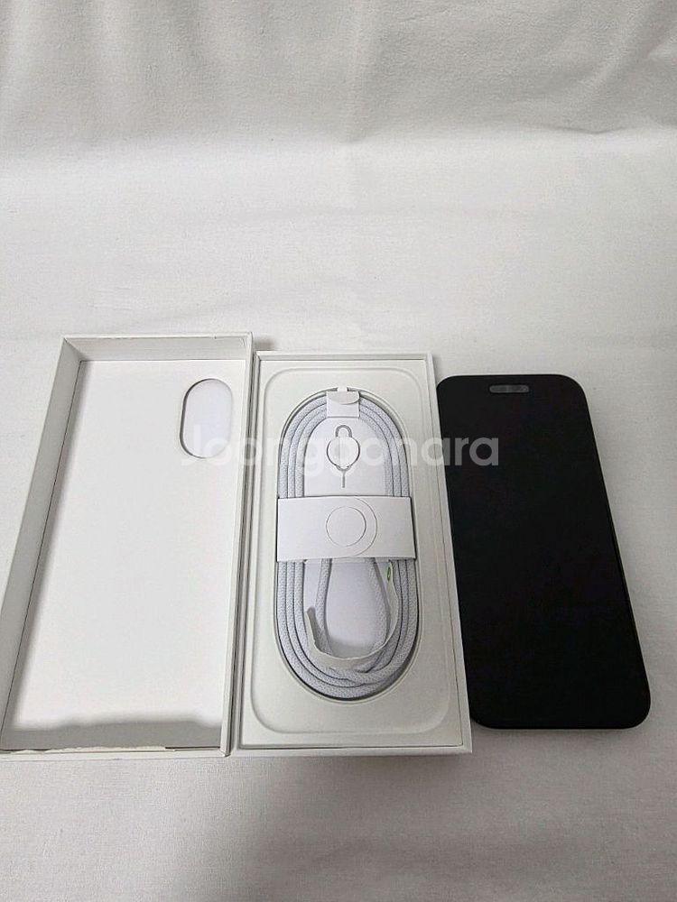 아이폰 16 스그 256GB / 생활기스 외 상태 최상--0