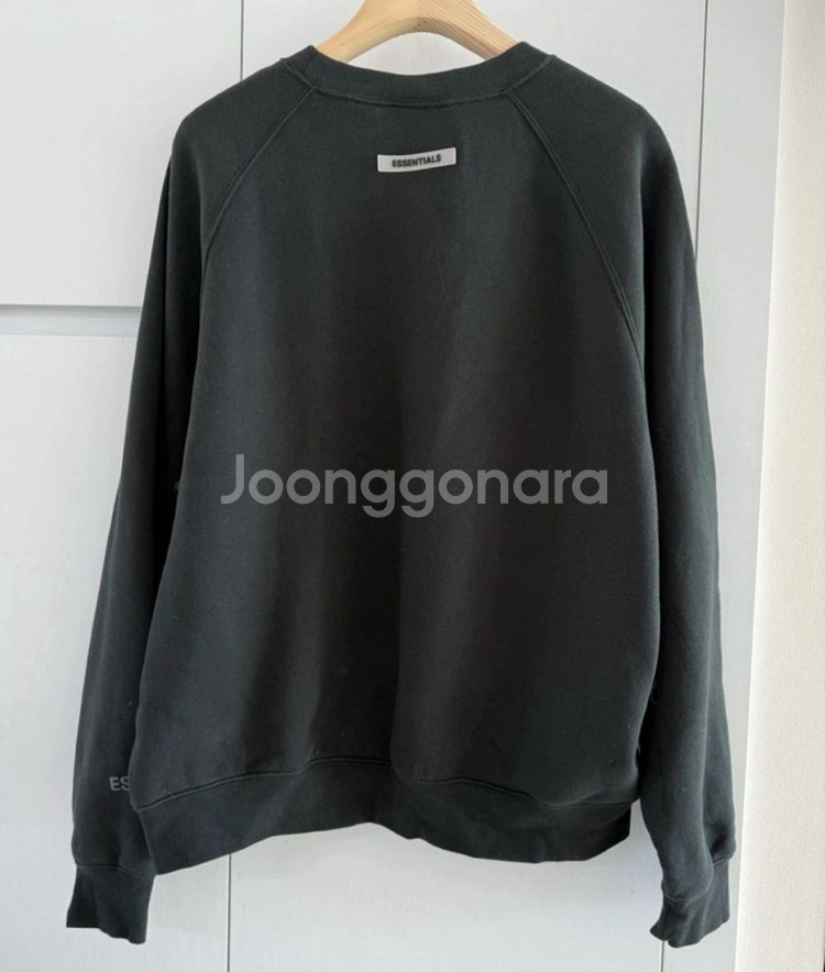 정품 에센셜 블랙 맨투맨--3