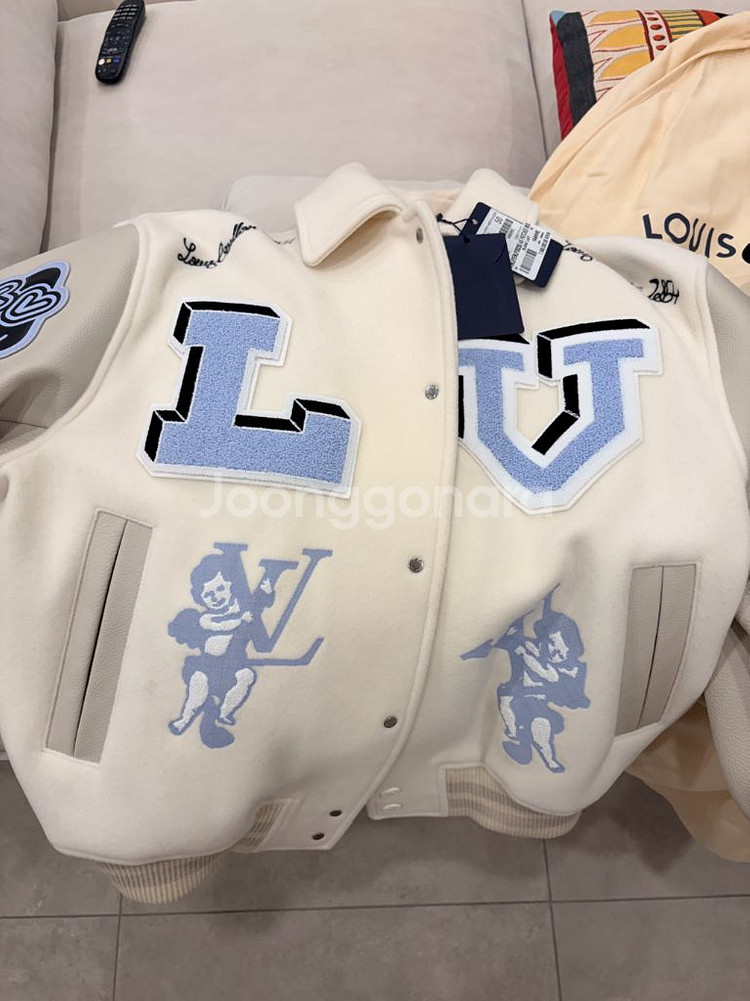 루이비통 바시티 50size 자켓--0