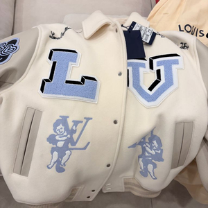 루이비통 바시티 50size 자켓