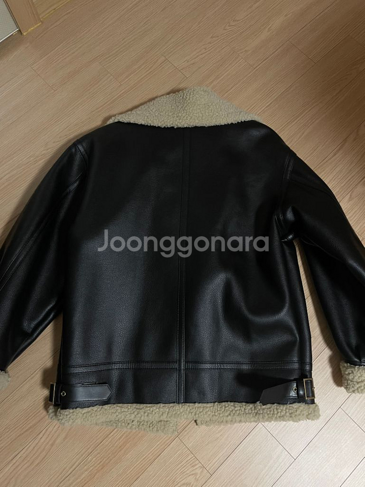 블랙 무스탕 자켓--2