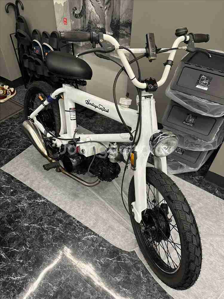 언더본 커스텀 오토바이--1