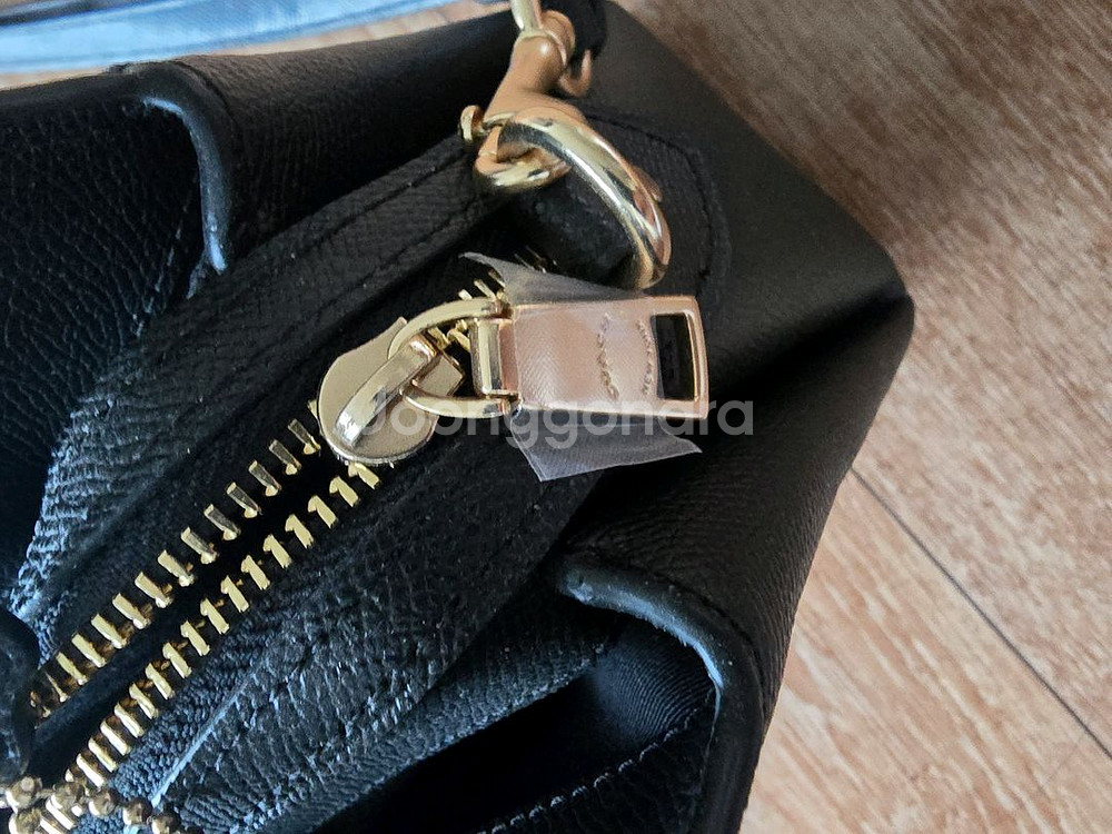 코치가방팝니다--3