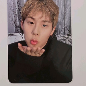 몬스타엑스 주헌 공방포카 손뽀뽀 이미지