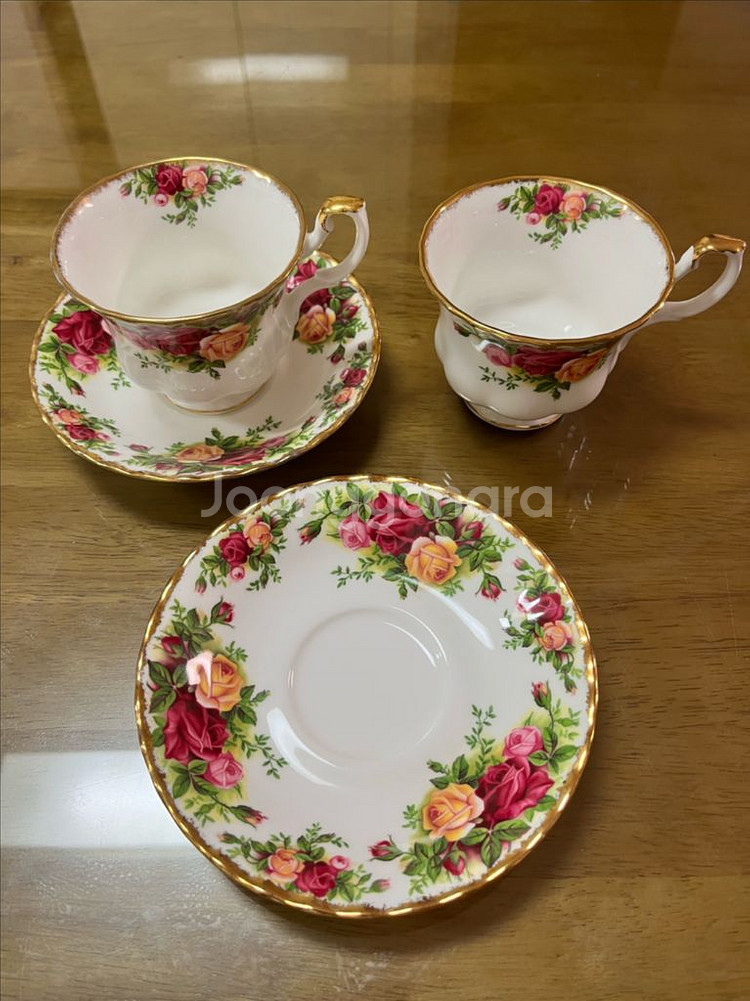 Royal Albert 로얄 알버트 황실장미 찻잔 4p--1