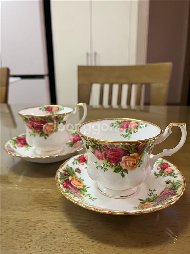 Royal Albert 로얄 알버트 황실장미 찻잔 4p--0