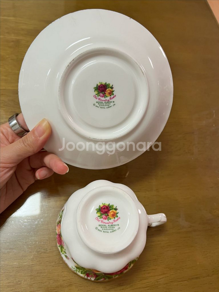 Royal Albert 로얄 알버트 황실장미 찻잔 4p--2